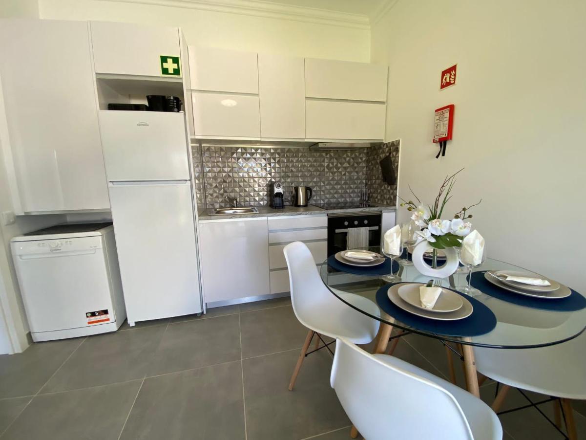 Casa Com Terraco E Piscina Sagres Apartment Luaran gambar